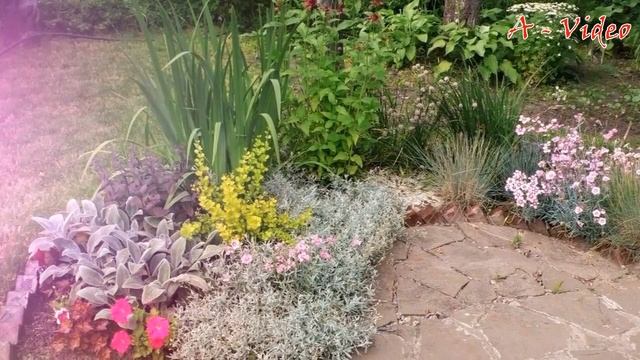 ?Лучшие ландшафтные идеи для воплощения на участке / Examples of garden improvement смотреть онлайн