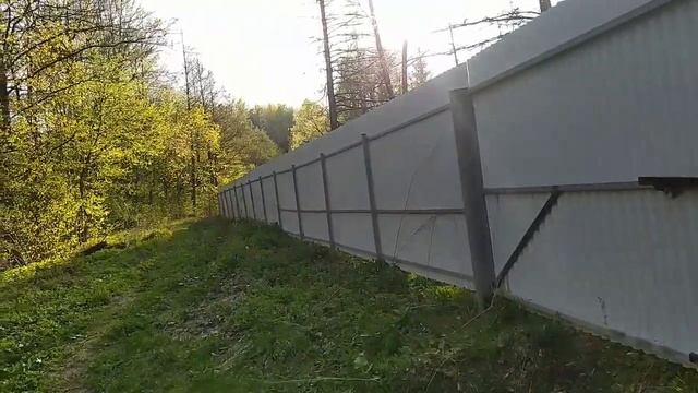 Скандал холопам пляж не положен- пруд в Меловке отгородили от жителей смотреть онлайн