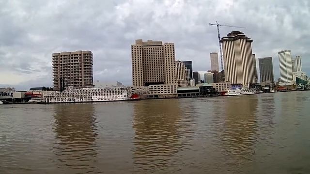 New Orleans - USA. Mississippi River. See from Tanker vessel. / Новый Орлеан. Река Миссисипи. США смотреть онлайн