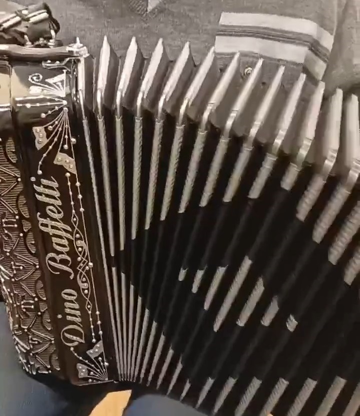 Нижегородский гармонист Павел Комаров смотреть онлайн