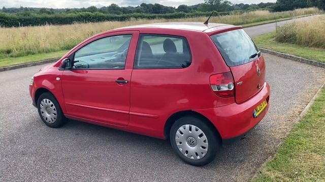 Volkswagen Fox 3 Door смотреть онлайн