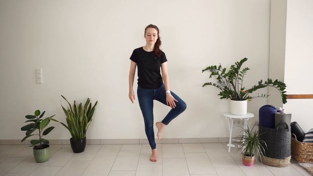10 MIN STANDING YOGA STRETCH | Yoga Without Mat | Yoga with Uliana смотреть онлайн