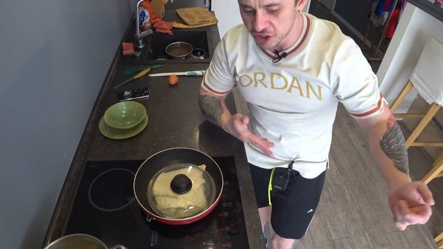 Оладьи с клубничным джемом