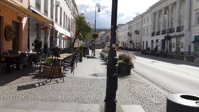 Warszawa, Spacer ul. Nowy Świat. HD смотреть онлайн