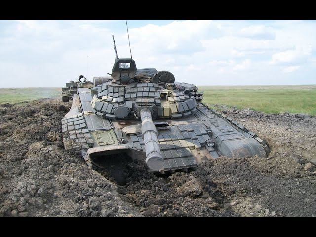 Танк в поле смотреть онлайн