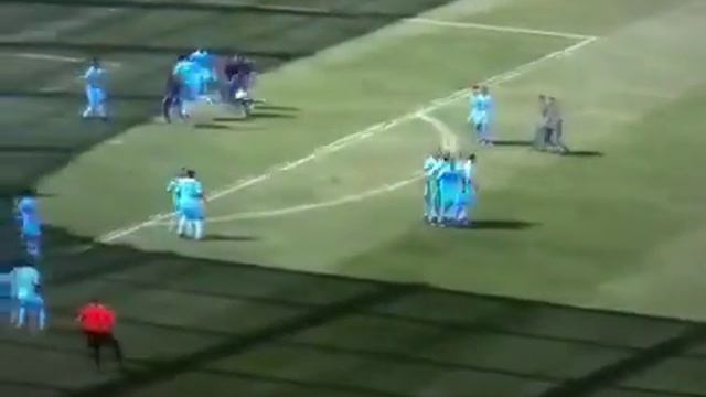FIFA12 - Dani Alves Long Distance free kick goal. смотреть онлайн