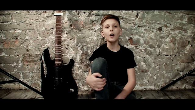 Максим Слюсаренко - «Perfect» cover of Ed Sheeran's song🎧🎤) смотреть онлайн