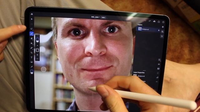 Photoshop For iPad Pro 2019 - First Reactions! смотреть онлайн