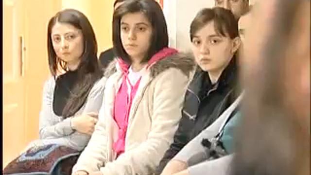 The sacrament of Baptism discussed in "Manana" program смотреть онлайн