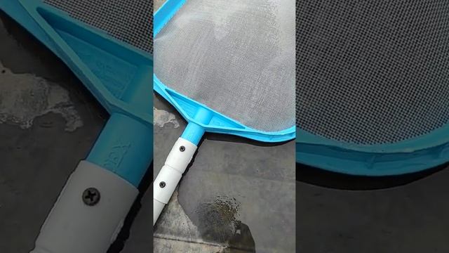 Как убрать мусор с поверхности воды бассейна.? смотреть онлайн