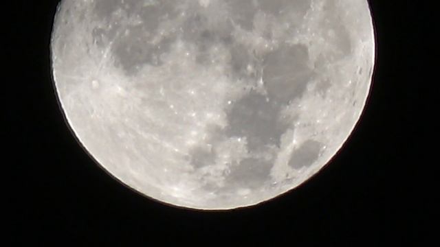 SONY FDR-AX55 [4K] moon 2018/1/1 смотреть онлайн
