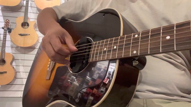 Epiphone Slash J-45 - November Burst 電木吉他 民謠吉他 cover by 王開仲 故里 Where I Grew up iSOLO錄音 смотреть онлайн