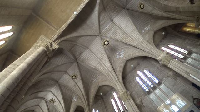 Три религии Вьетнама. Храмы Нячанга: Лонг Шон, По Нагар, Католический храм Девы Марии. #вьетнам смотреть онлайн