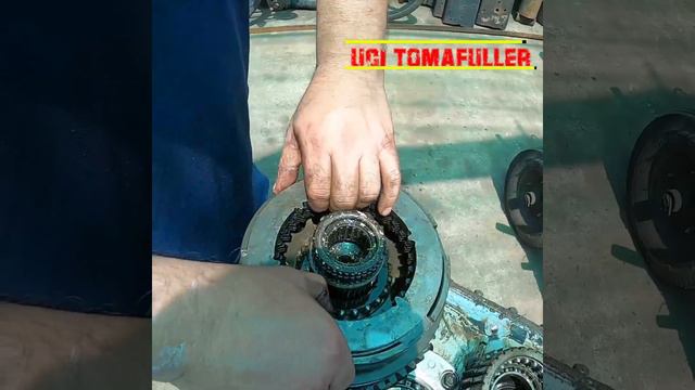Desarmando Caja Transmisión Maxitorque T2180 en la #UciTomafuller смотреть онлайн