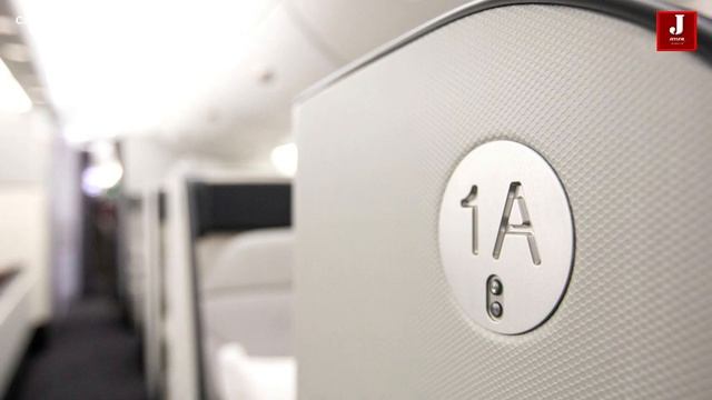 Qantas' A380 has all-new cabins with plenty of legroom. смотреть онлайн