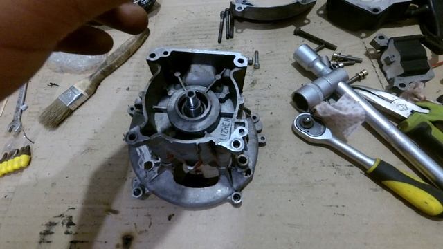 Сборка двигателя бензо-косы, триммера, с нуля. смотреть онлайн