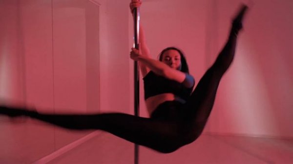Exotic_pole_dance___Экзотик___Екатерина_Перфильева