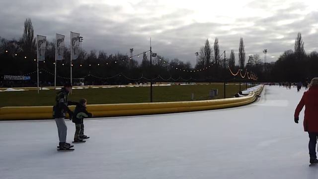 Paul van der Hijden doet Hilbert van der Duim смотреть онлайн