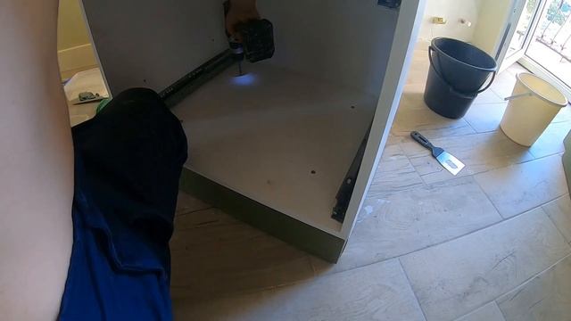 ЗАТОПИЛО кухню за 340 000 р. ЖЕСТЬ от ненадежоного ЗАСТРОЙЩИКА смотреть онлайн