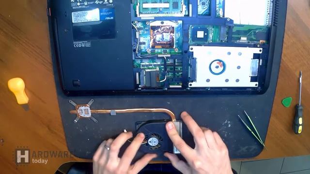 How to disassemble ASUS K52F (K52D K52J K52TA K52DR): changing thermal paste & cleaning notebook fa смотреть онлайн