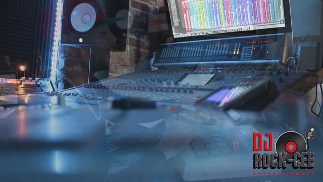 Reggaeton - Dancehall -Tropical Pop House-???Akai MPC 2000XL ? ??? ? ?Beat Produced By Dj Rock Cee? смотреть онлайн