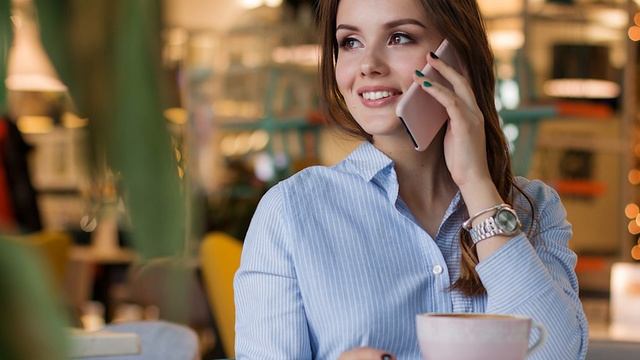 Сестра мужа: «О, жадина пришла. Небось, без подарка — денег пожалела» смотреть онлайн