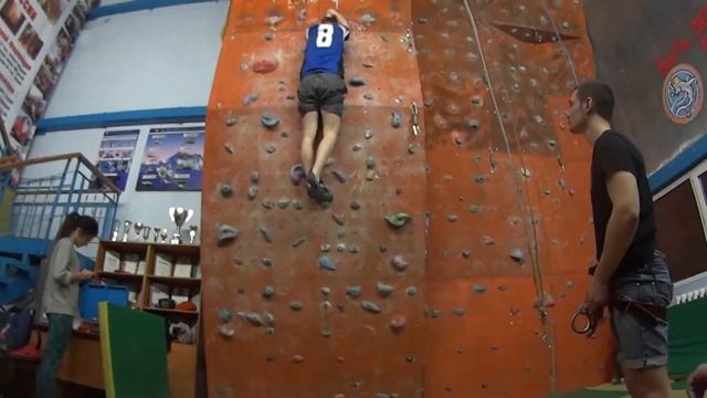 Занятия на скалодроме-62. СКК "Вместе" смотреть онлайн
