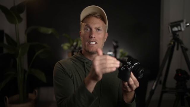 Sony a6700 vs Fuji X-S20 || Who Will Be CROWNED Crop Sensor KING?? смотреть онлайн