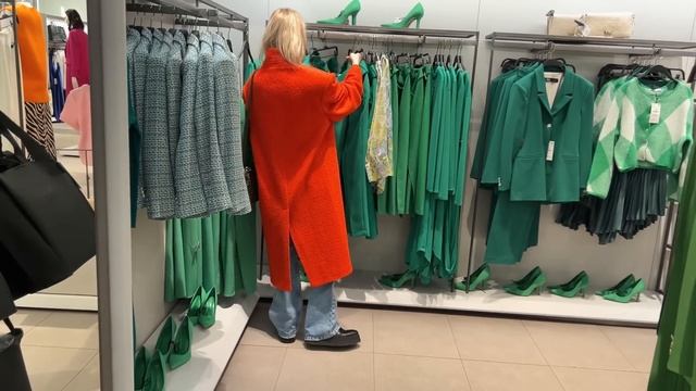 Шопинг влог в ZARA и Uniqlo смотреть онлайн