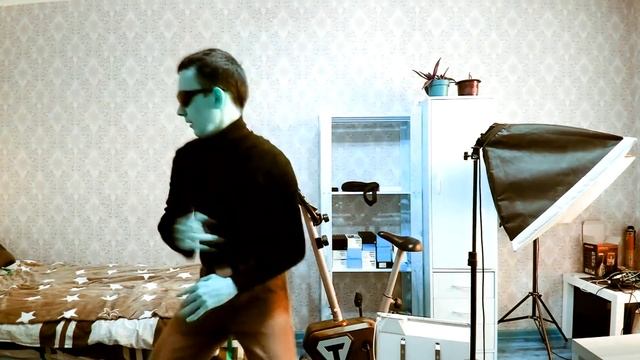 DIMAVIPER ТАНЦУЕТ ПОД КИТАЙСКИЙ ШАНСОН!