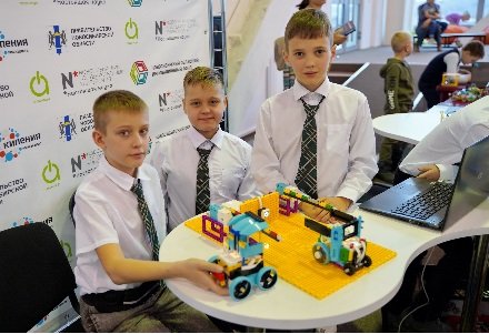 Проект на школьном техническом форуме НГУ.mp4