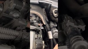 Где находится номер двигателя Бмв 320 д дизель 2:0 2018 года показываю