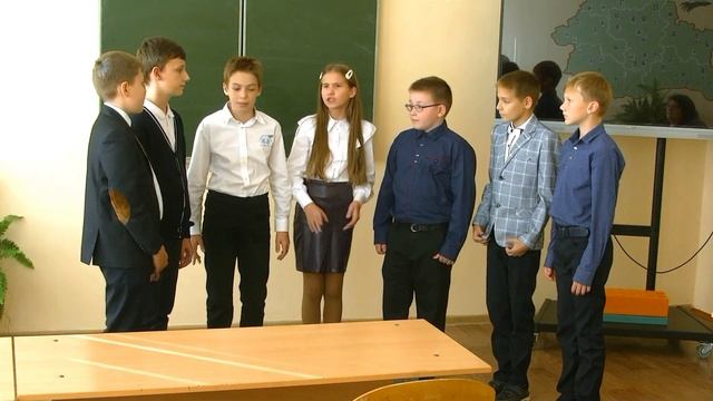 Поздравление Учителей с праздником. Свислочь - 2021. СШ-2. Драматический кружок. 6"Б"кл. смотреть онлайн