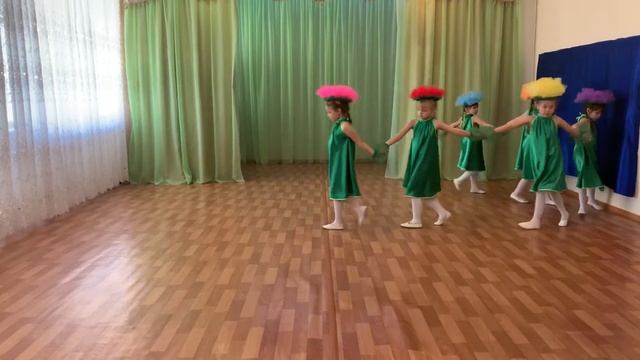 Танец цветов.ДС «Сказка» смотреть онлайн