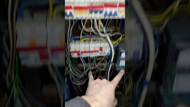 Технический учёт электроэнергии#монтаж трехфазного счётчика в производственном цеху смотреть онлайн