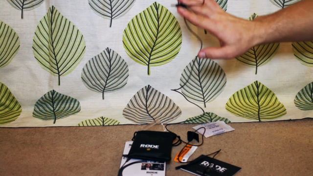 RODE smartLav Microphone Unboxing смотреть онлайн