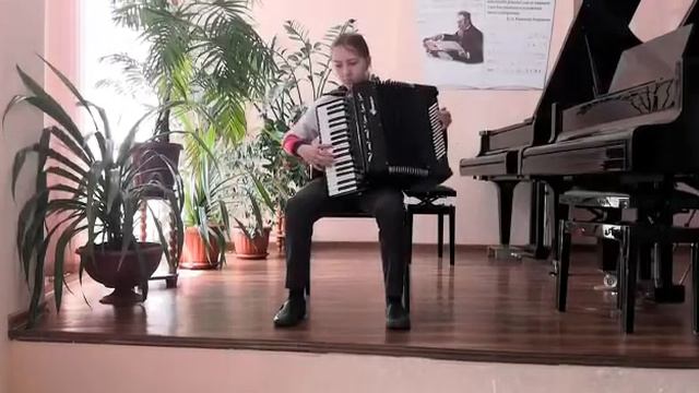 "Синий платочек", музыка Ежи Петерсбурского. Исполняет Гостюнина Юлия, 4 кл. смотреть онлайн