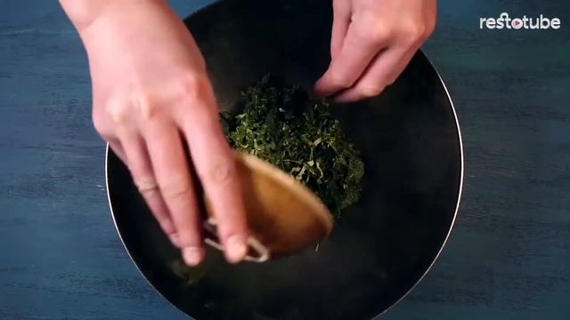 Пхали из шпината по-грузински. секрет приготовления| Georgian Phali - Spinach & Young Cabbage смотреть онлайн