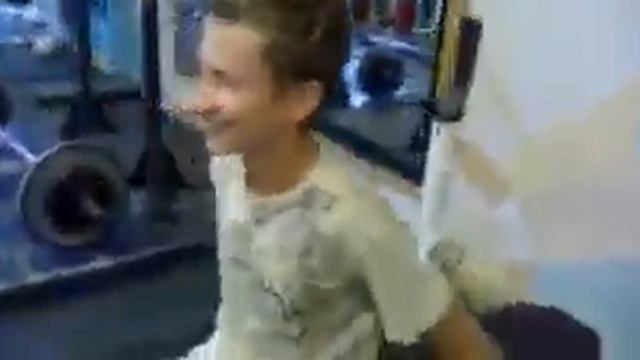 НАША КАЧАЛКА ЭТО МЕСТО ГДЕ У НАС ПОЯВИЛИСЬ МЫШЦЫ КАК У ШВАРТСНЕГЕРА В 3 ГОДА!А ПОТОМ БОЛЬШЕ БОЛЬШЕ смотреть онлайн