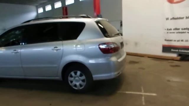 TOYOTA AVENSIS VERSO 2.0 - ABSOLUT BORTSALG - BILAUKTION смотреть онлайн