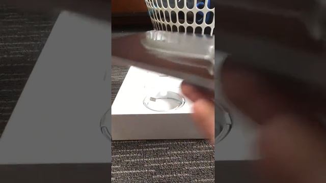 iPad Classic 5 32GB space grey unboxing смотреть онлайн