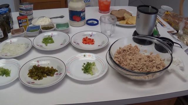 Preparing Tuna Salad with Magic Bullet's Help - video #1 of 5 смотреть онлайн