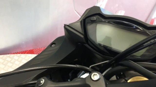 2016 Suzuki GSX S1000F смотреть онлайн