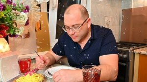 @Мамины рецепты ВКУСНО КОРМИТ СЫНОЧКА ДИМОЧКУ ВКУСНЕЙШИМ ДЕСЕРТОМ, который долго ждали! ОЧЕНЬ ВКУСН