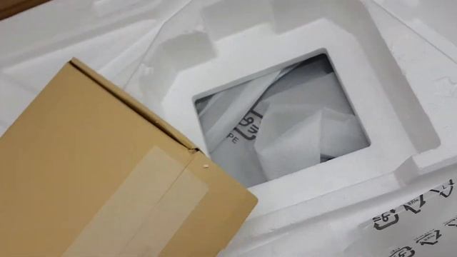 Распаковка и краткий обзор QLED Монитора Samsung U32H850UMI для моей Playstation PRO смотреть онлайн