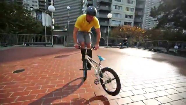 Паркур Трюки на Велеке Экстрим Bike Parkour Streets of San Francisco! смотреть онлайн