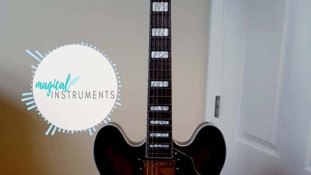 Clean Tones Being Played on a Grote 335 Semi Hollow Electric Guitar смотреть онлайн