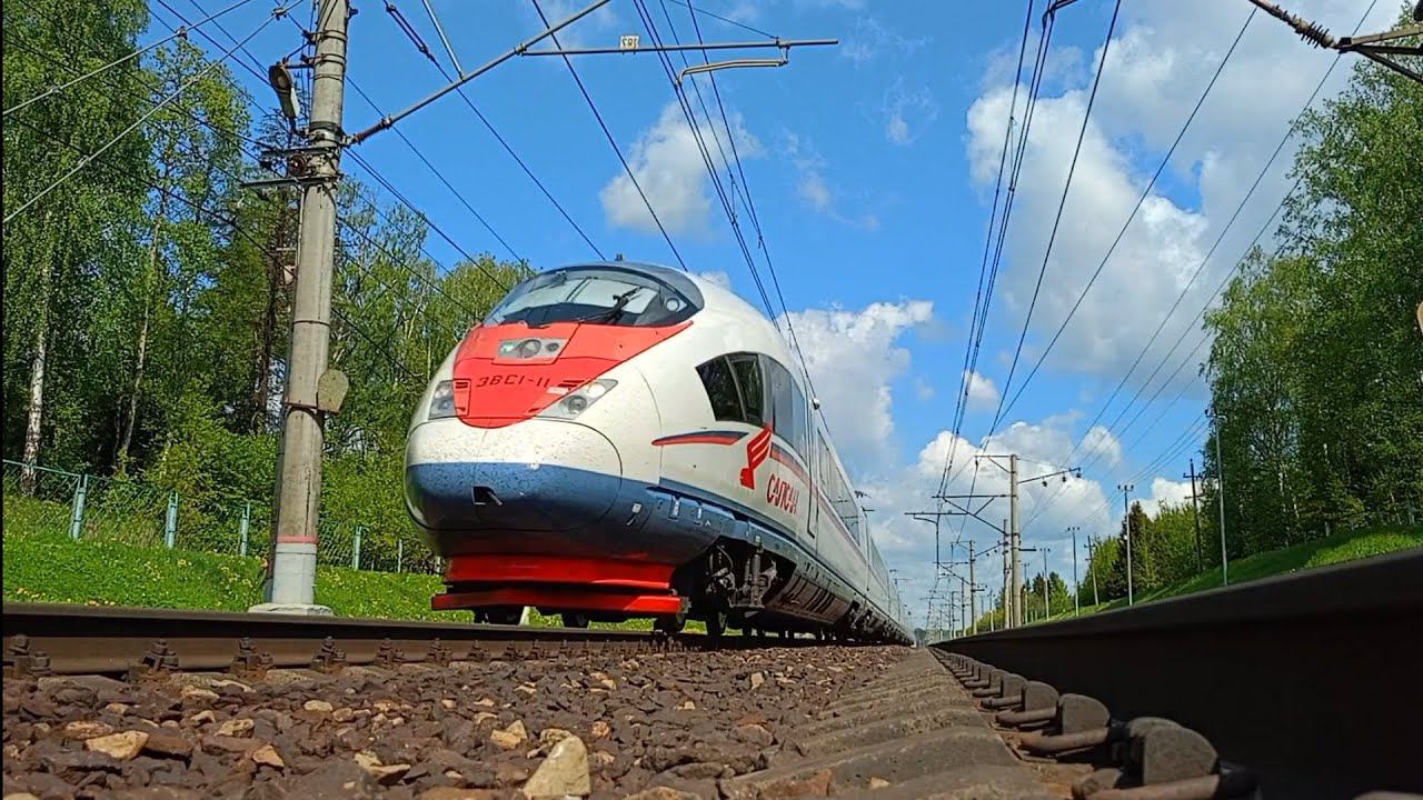 Сапсан с необычного ракурса! ЭВС1-11 "Сапсан" проследует о.п. Берёзки-Дачные. смотреть онлайн