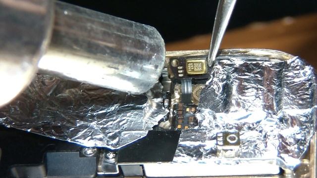 iPhone - Microphone replacement without disassembly / iPhone - замена микрофона без разборки смотреть онлайн