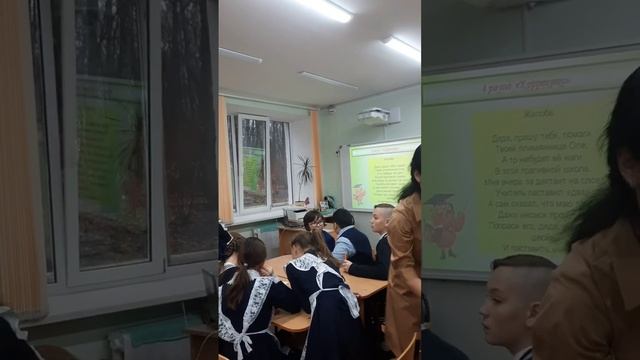 Лингвистический турнир эрудитов среди 6 классов в РГИ им Г. Альмухаметова смотреть онлайн